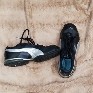 Blank n gray leather Pumas